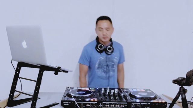 RAVE MIX - Old School EDM смотреть онлайн