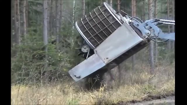 Так делают грунтовые дороги в Германии. Уважуха!