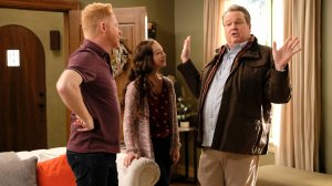 Сериал Американская семейка - 9 сезон 4 серия / Modern Family