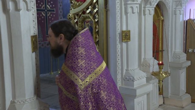 Воздвижение - это большой церковный праздник