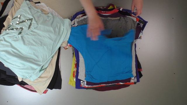 лот 2098 Футболки микс экстра (8,4 кг, 59 шт, 6700 руб, 113 руб/шт) смотреть онлайн