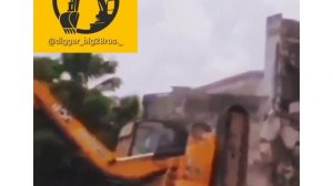 Как легко перевернуть экскаватор))