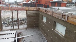 арболит, опилкобетон. заливаем армопояс. Новомосковск.