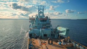 Icebreaker Ob' is like a tank | Ледокол ОБЬ