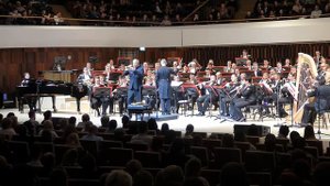 Р.АРУТЮНЯН-концерт для трубы с оркестром- ЙЕНС ЛИНДЕМАНН