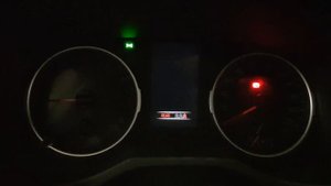 Сигнализирующий звук непонятного происхождения на Toyota RAV4 пятого поколения.