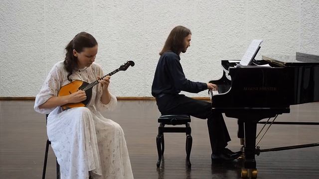 Тамарин Концерт для домры с оркестром, ч.ч. 2, 3 смотреть онлайн