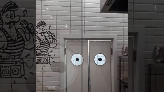 Маятниковые двери для ресторанов и кафе смотреть онлайн