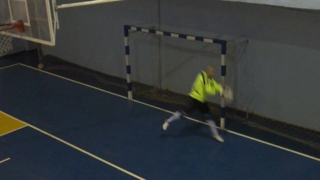 Разминка перед игрой с Рэтро.... смотреть онлайн