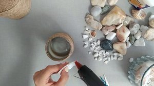 Как сделать вазу из банки своими руками