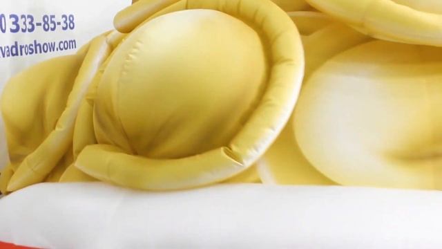 Домашние пельмени -  Большие надувные пельмени - Реклама кафе и ресторанов