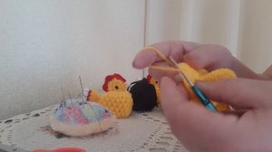 МК КАК СВЯЗАТЬ ПАСХАЛЬНУЮ ПОДАРОЧНУЮ КУРОЧКУ???