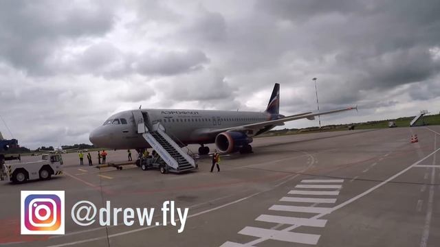 Аэропорт Храброво 50 метров на автобусе до самолета смотреть онлайн