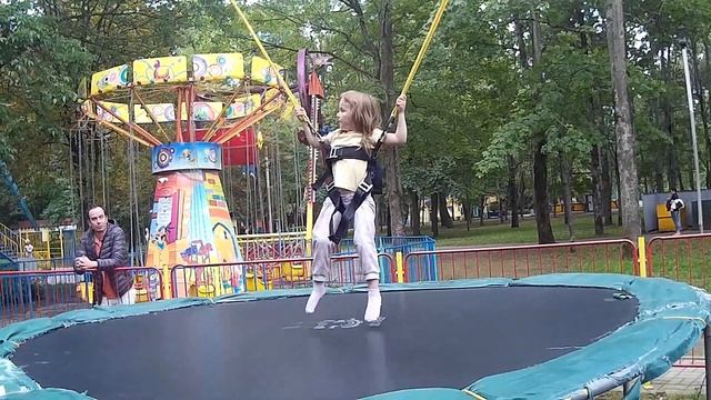 батут в парке челюскинцев смотреть онлайн