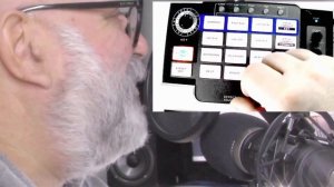 Unboxing Zoom V3 Vocal Processor