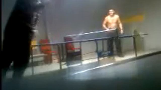 Пинг-Понг втроем не считая Шарика:) смотреть онлайн