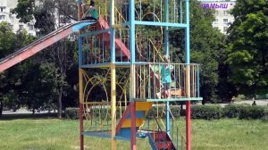 Детские аттракционы - Большая ржавая советская детская горка. часть 3