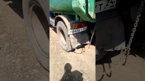 ЗИЛ 4505 заваливается набок .