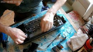 Разбор принтера струйного НР 2005 года выпуска.