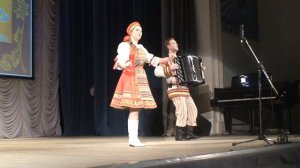 АЛЕКСЕЙ МАСЛОВ (баян) и АНАСТАСИЯ СТЕЦ (вокал) - Валенки