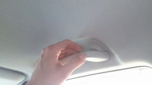 Prado 150 Как снять ручки на потолке.