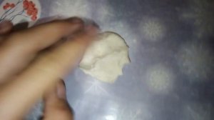 Слайм из луча, натрия хлорид и муки