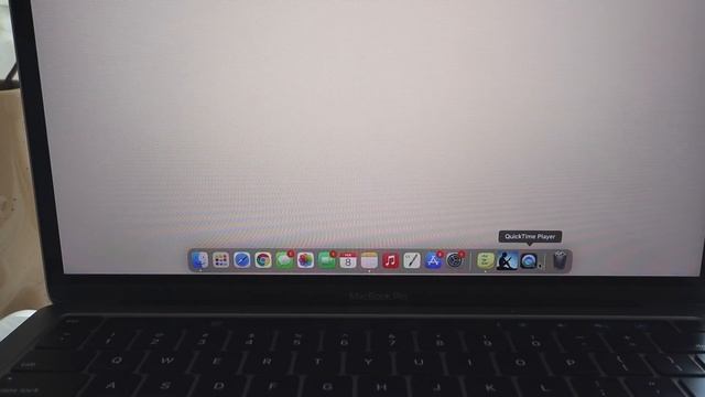 what's on my macbook pro 13" M1 chip laptop 2021! (from a college student and influencer)