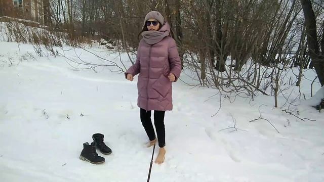 БОСИКОМ ПО СНЕГУ ЧЕЛЛЕНДЖ I ХОЖУ БОСИКОМ ПО СНЕГУ I Golden Ira смотреть онлайн