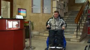 кресло на гусеницах