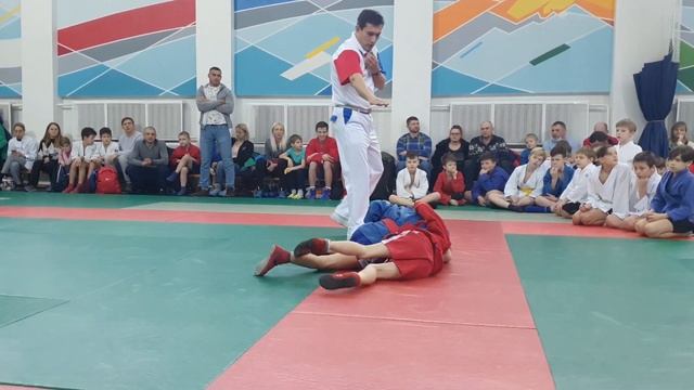 Схватка №4 VIII ежегодного Новогоднего турнира "White Year" по Самбо 25.12.2021 смотреть онлайн