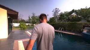 КАМУФЛЯЖНЫЕ ПРЯТКИ С ОДНИМ ЦВЕТОМ ЧЕЛЛЕНДЖ! (feat. HiMan)