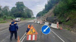 Разрушенный паводками участок федеральной трассы «Байкал» восстанавливают в Бурятии