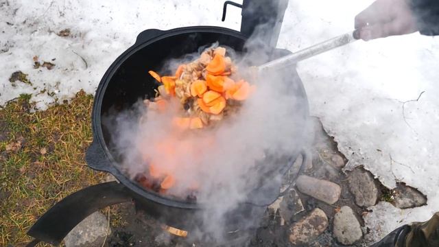 ЖАРКОЕ ПО-ДОМАШНЕМУ С ЛЕСНЫМИ ГРИБАМИ В КАЗАНЕ смотреть онлайн
