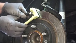 Mazda CX-3  --  How check or change rear Brake Pads - Short Version