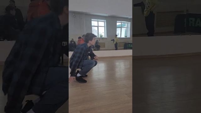 break dance battle. Брейк-данс баттл.