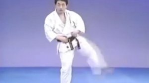 37 - Удары ногами - Сокуто Йоко Кеаге