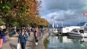 LUCERNE, Switzerland Walking Tour: Walking on the most famous Wooden Bridge