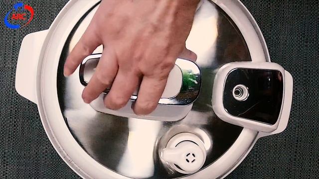 Мультиварка-скороварка. Мясо в вине (ARC–514D) смотреть онлайн