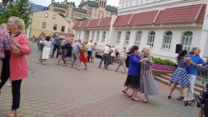 26.06.2021 Brest Belarus. Танцы на Советской вечером по субботам. Прогулки с Викторией