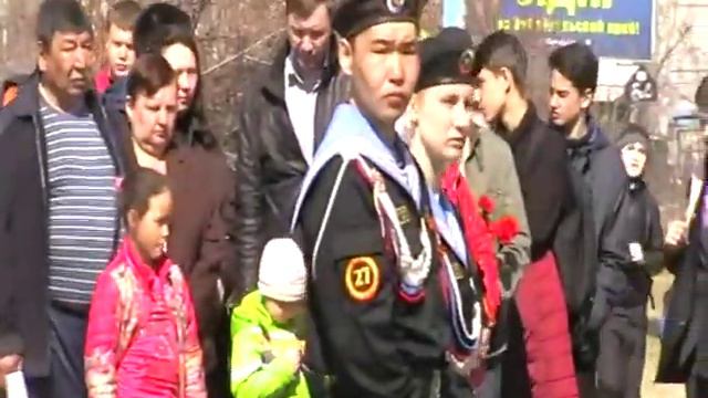 Нет в России семьи такой.где б не памятен был свой герой! смотреть онлайн