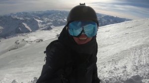 Эльбрус. Поднялись на снегоходе на 5100.