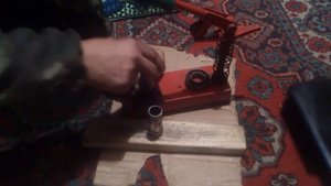 Обжим донца гильзы