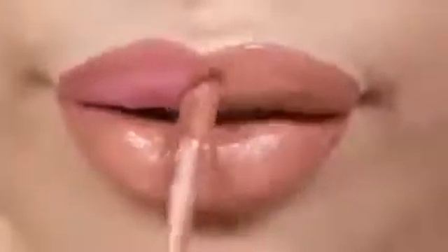 Kylie Cosmetics Кайли Косметикс Exposed Lip Kit