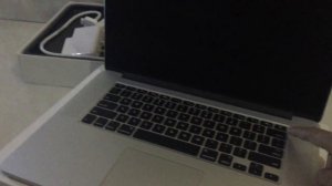 Macbook Pro (2016) Retina Display 15" i7, 16gb, 256 ssd, first Review