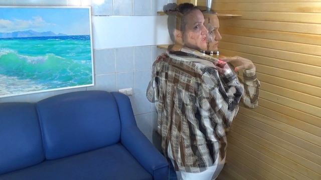 БЛУЗА РУБАШКА с оригинальным запахом на спине | Правильное размещение деталей на ткани в полоску смотреть онлайн