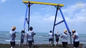 Качели в Море установленна без бетона, способ монтажа на винтовые сваи.