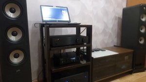 Teac AI-2000 amp + Exposure 3010S2 preamp (video 2).