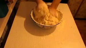 Как поставить тесто на хлеб вручную