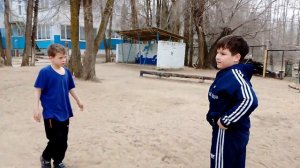 бой двух малых в детском саду