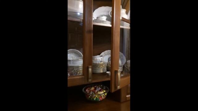 Буфет на кухню из массива дуба смотреть онлайн